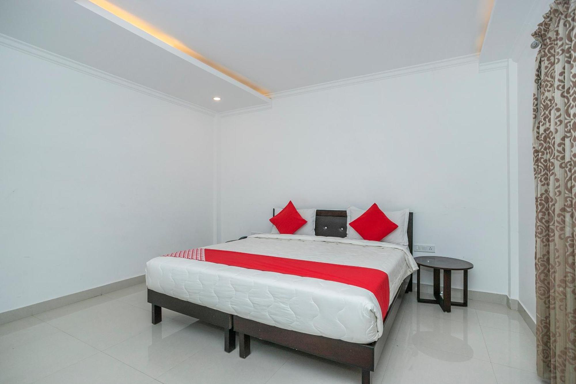 Collection O Cosmopolitan Hotell Devanahalli Eksteriør bilde